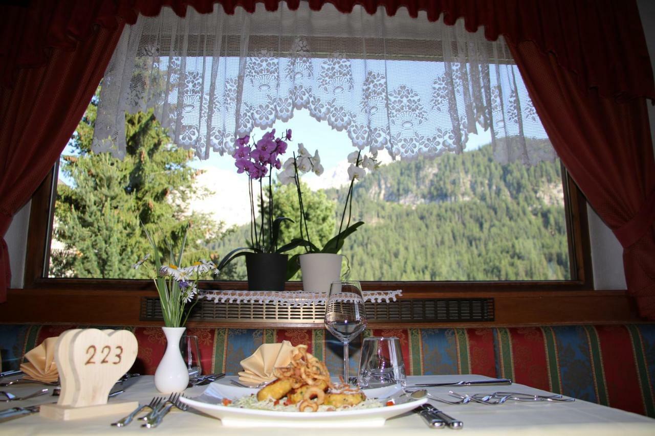 Hotel Alpenrose Dolomites Ла-Валле Экстерьер фото